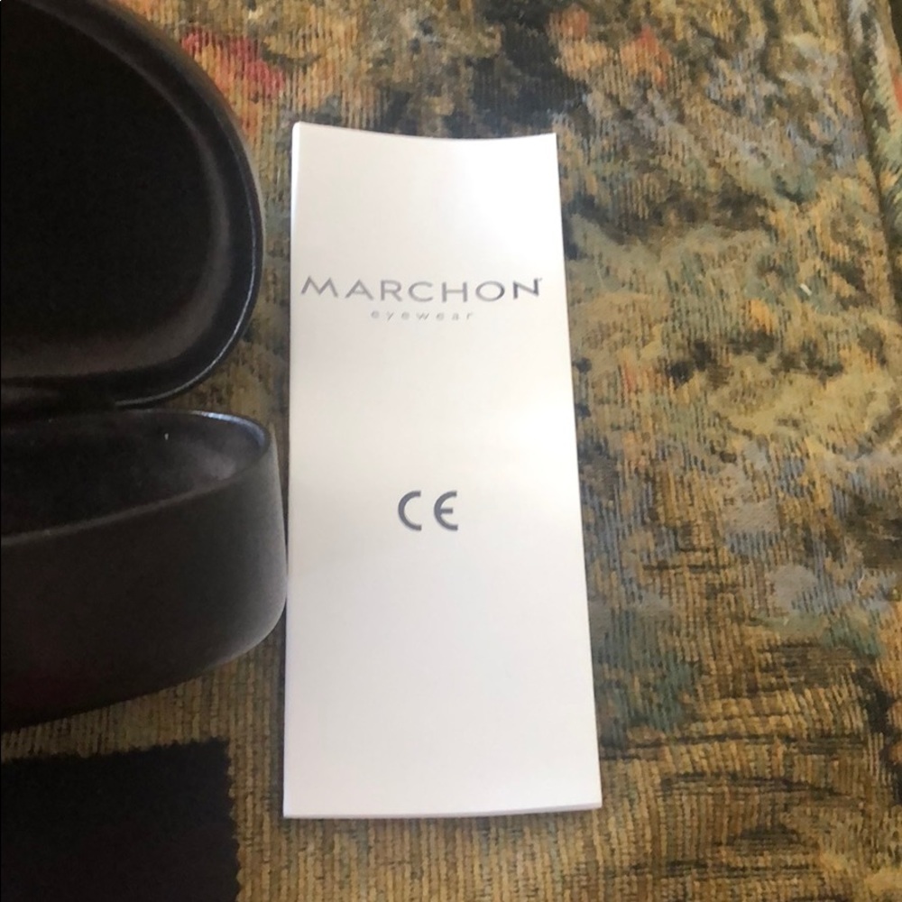 Michael Kors Sunglasses and case. - Picture 3 of 13